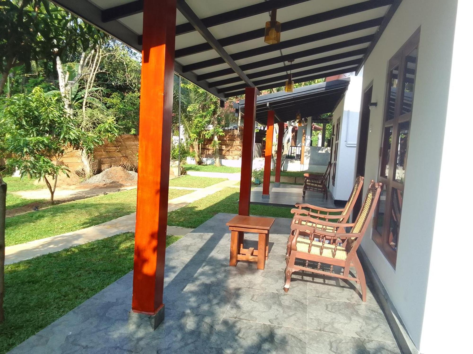 Udawalawa Safari Resort Udawalawe Esterno foto
